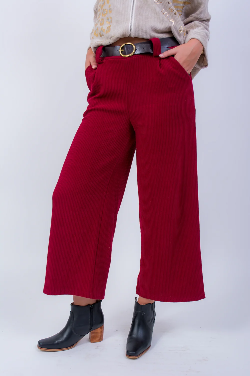 Pantalón tipo cotelé